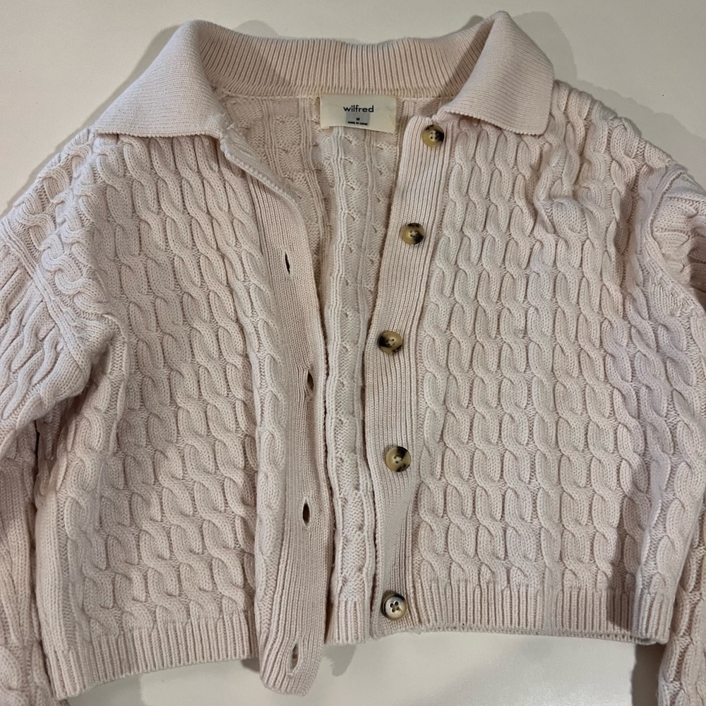 Aritzia Cream Nextdoor Cropped Cable Knit Sweater